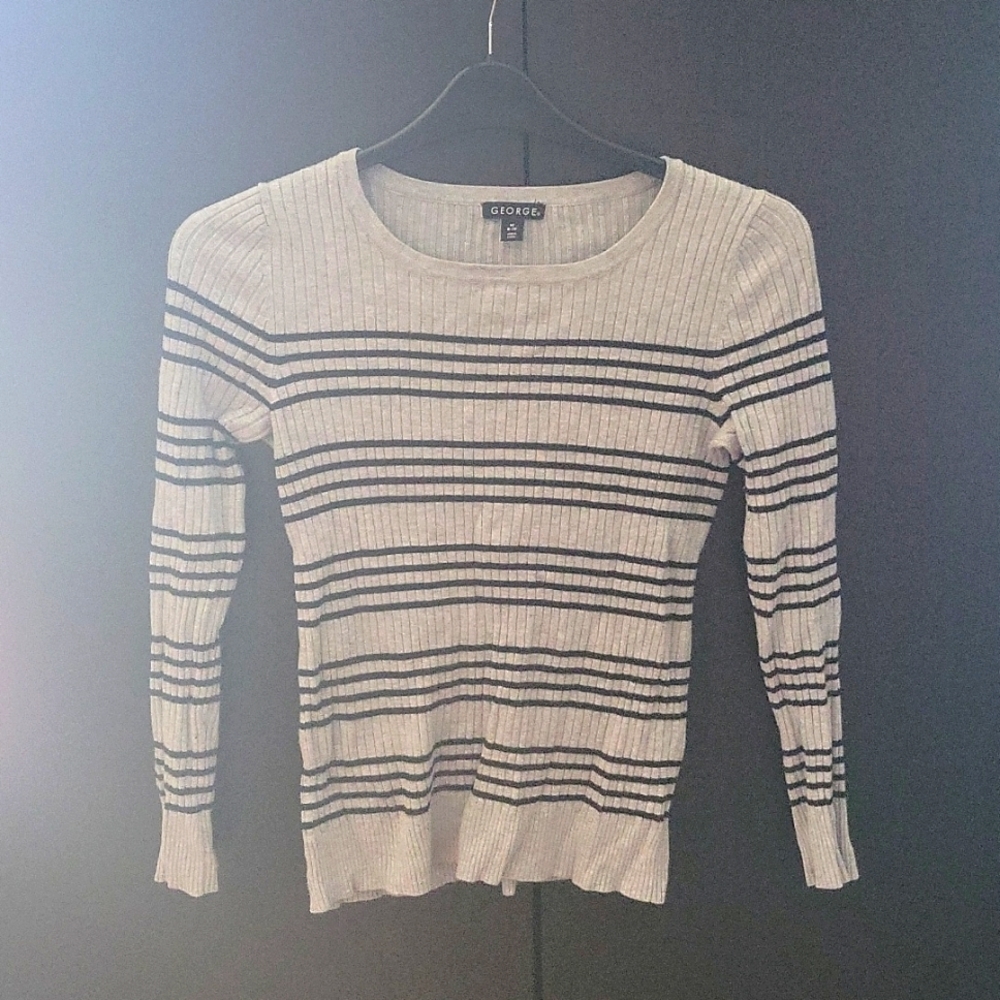George grey sweater